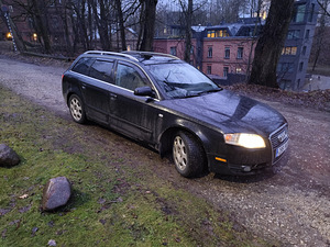 Audi A4 B7 3.0TDI 150KW Quattro (3 foto / 12)