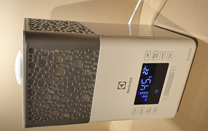 UV Õhuniisuti Electrolux (3 foto / 5)