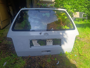 Volkswagen golf 1999Tagaluuk (1 foto / 2)
