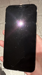 iPhone 12 Pro, золотой, 128 ГБ (4 фото из 4)
