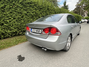 Honda Civic (7 foto / 14)