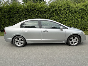 Honda Civic (8 foto / 14)