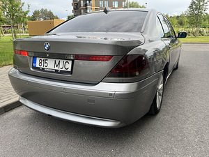 BMW 730d (4 foto / 11)