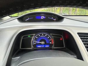 Honda Civic 1.8 benzin (9 foto / 11)