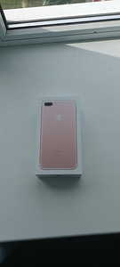 iPhone 7 plus Rose gold 32 gb (3 foto / 3)
