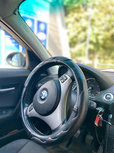 BMW 1 series 2.0 diesel (2 foto / 8)