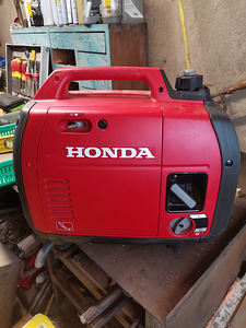 Honda eu22i invertergeneraator (3 foto / 3)