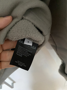 Balenciaga hoodie (4 foto / 4)