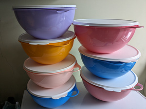 Tupperware taignakausid , kõik suurused (3 foto / 3)