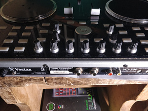 Vestax vci 300 (2 foto / 3)
