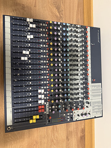 Müüa Soundcraft mikserpult (4 foto / 6)