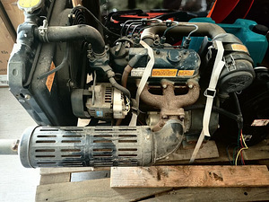 Kubota D905, D902 (4 foto / 5)