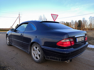Mercedes-benz CLK 230 kompressor (4 foto / 6)