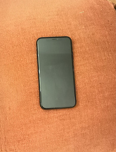 iPhone 11 128gb (1 foto / 8)
