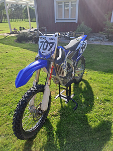 Продается Ямаха yz250f 2015г. (3 фото из 10)