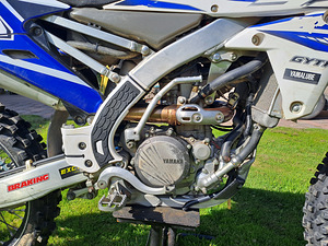 Продается Ямаха yz250f 2015г. (8 фото из 10)