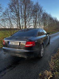 Audi A6 (3 фото из 4)