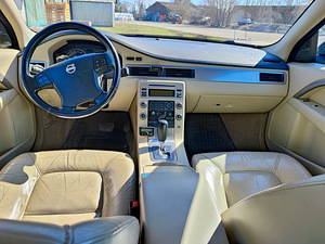 Müüa Volvo V70 (4 foto / 5)