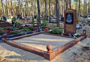 Mälestusmärgid ja piirded. Hauakivid ja hauapiirded (5 foto / 7)