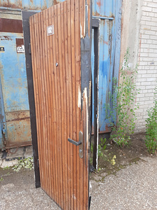 Металлическая дверь 790 х 1960 мм