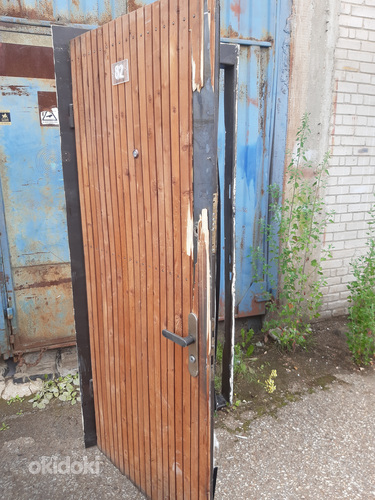 Металлическая дверь 790 х 1960 мм (фото #1)