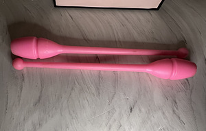 Klubid rütmilise võimlemise jaoks 40 cm plastikust al (2 foto / 3)