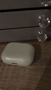 Airpods 3 ümbris (1 foto / 4)