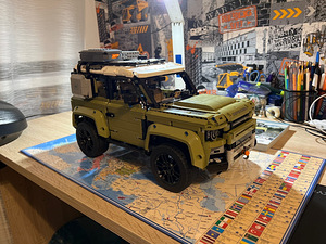 Lego Land Rover Defender 42110 (3 foto / 3)