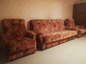 Diivan ja kaks tugitooli (2 foto / 3)