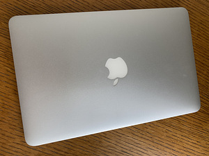 Macbook Air 11" Late 2010, 1,4 /2GB/ 120GB SSD + laadija (3 foto / 4)