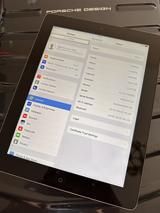 Apple iPad 4 Retina - 16GB TOP Lightning (1 foto / 1)