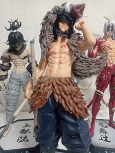 Anime figuurid Demon Slayer (5 foto / 5)