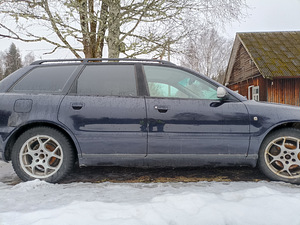 Audi a4 b5 2.8 142kw quattro (5 foto / 6)
