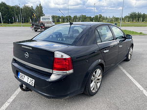 Опель Вектра С (2 фото из 6)
