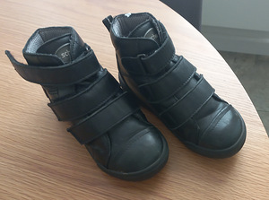 Poiste kevadsaapad, nahk, s.30 (1 foto / 4)