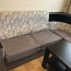 Угловой диван-кровать и диванный столик (фото #1)