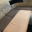 Угловой диван-кровать и диванный столик (фото #4)