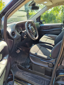 Mercedes-Benz Vito Extra Long 2.1 120kW (8 foto / 8)