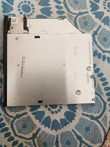 Dell Latitude E6440 plaadilugeja (2 foto / 2)