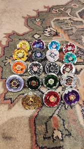 Beyblade’i komplekt + areen – täislahinguks valmis! (1 foto / 5)