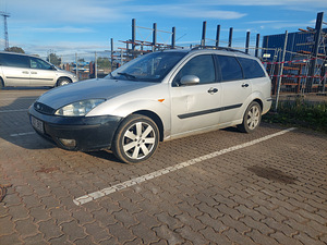 Ford focus 1 2003 .1.8 74kw (3 foto / 12)
