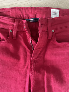 Tommy Hilfiger teksad (2 foto / 5)