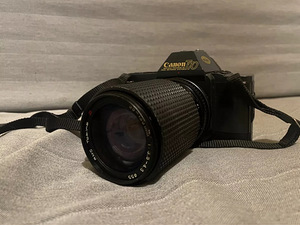 Kaamera Canon T70 (1 foto / 3)