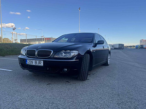BMW 740i (8 foto / 15)