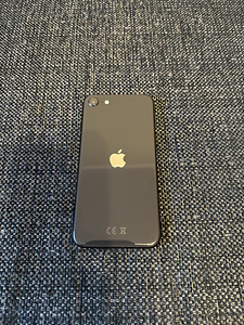 iPhone SE 2020 128GB (5 foto / 5)