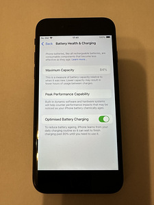 iPhone SE 2020 64 GB (4 foto / 5)