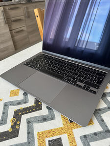 Macbook Air 13 M1 2020 16gb/256gb (8 foto / 10)