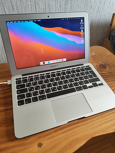 Macbook air 11 2013 (2 foto / 5)