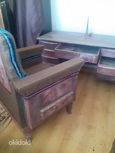 Письменный стол в винтажном и антикварном стиле с креслом
