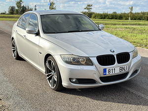 BMW 320 2.0 130kW Facelift (3 foto / 9)